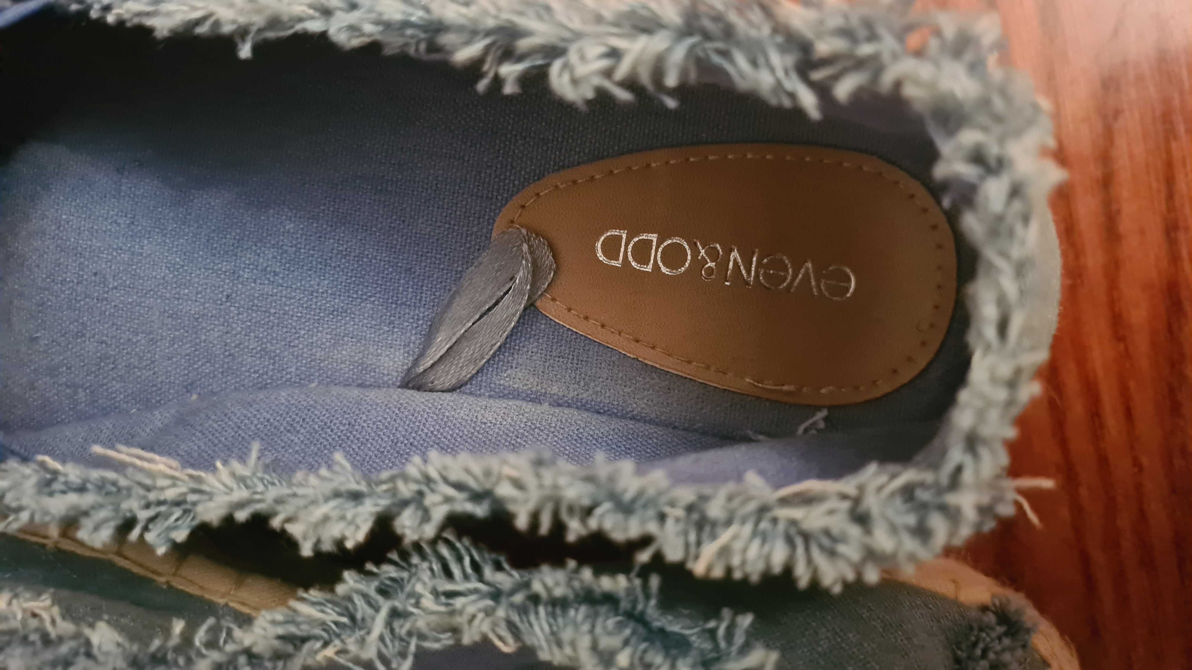 Продам джинсові мокасини