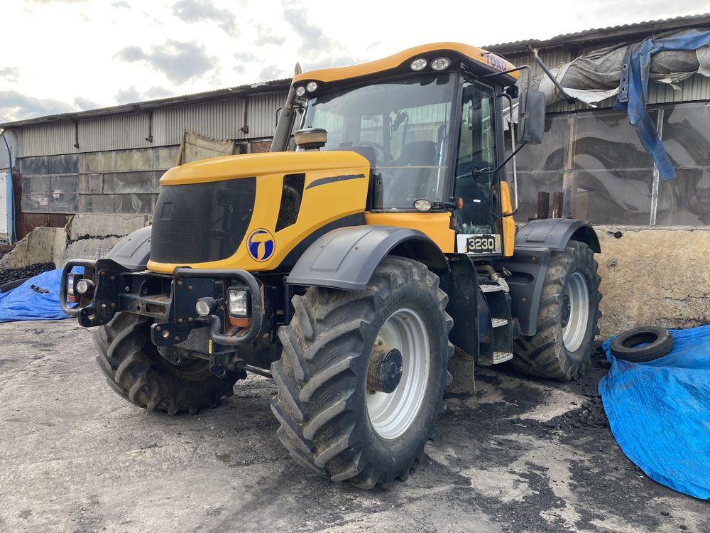 JCB Fastrac 3230 + przyczepa