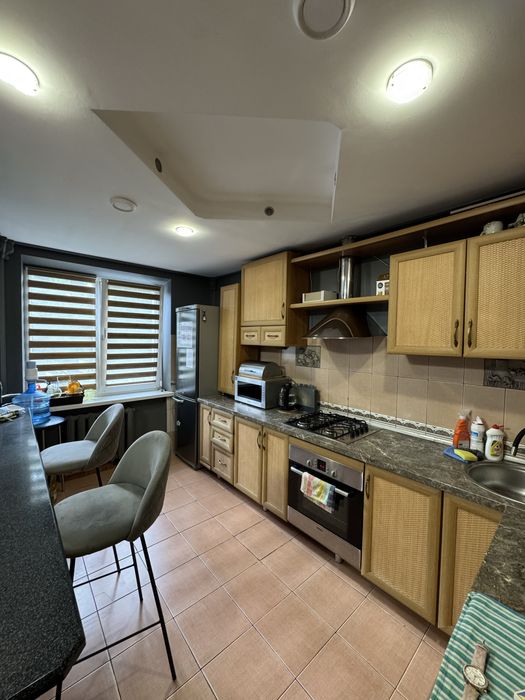 Продаж 2 кімнатної квартири по вул.Глинянський Тракт з ремонтом