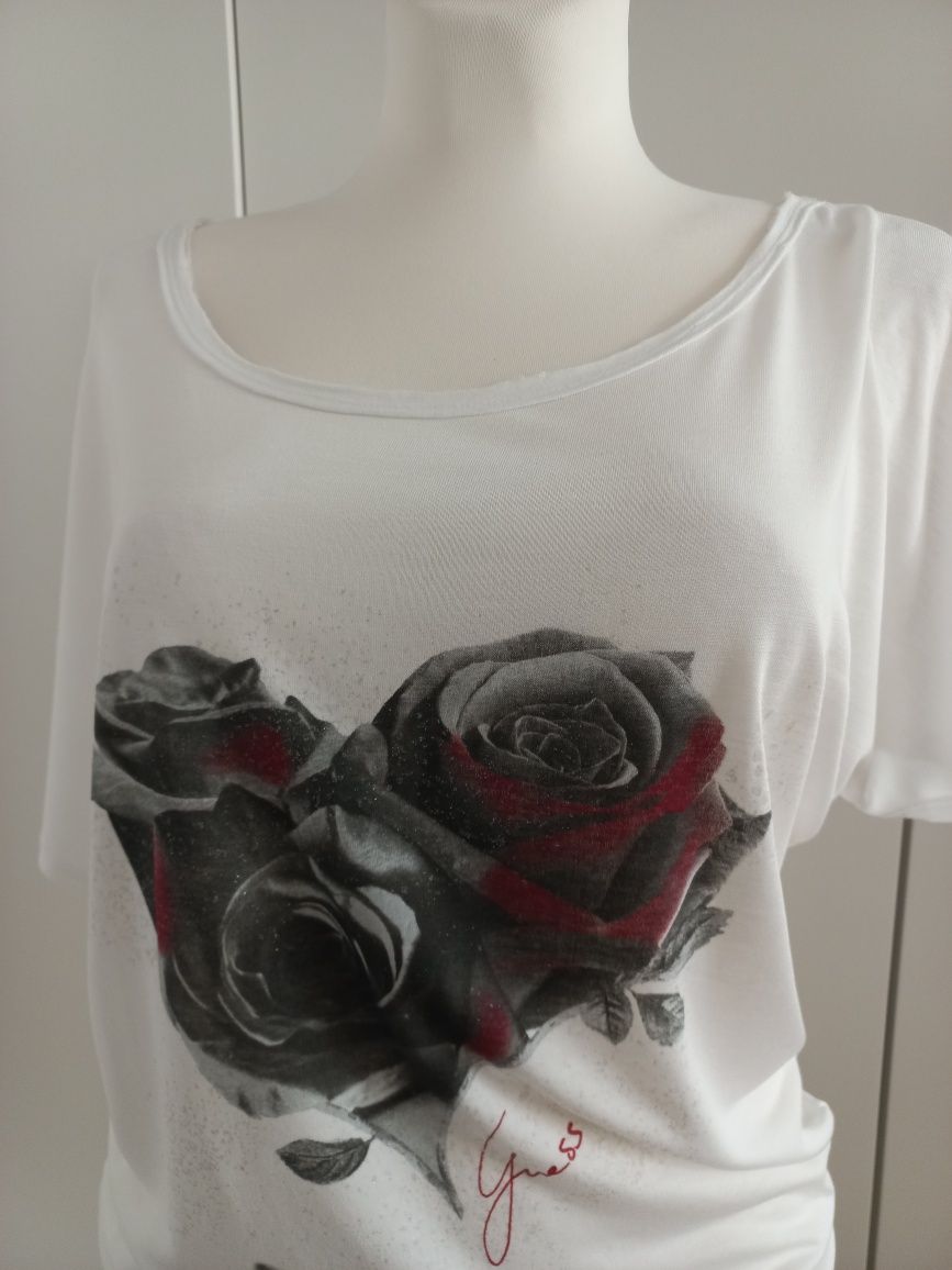 T-dhirt biały GUESS top z nadrukiem róży