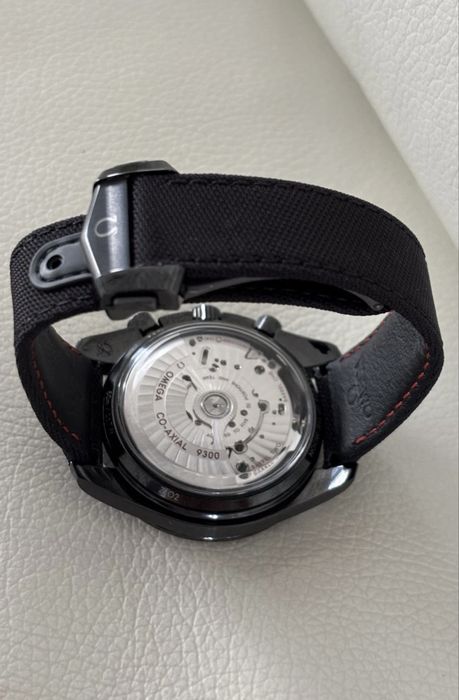 OMEGA Speedmaster Dark Side of the Moon 311.92.44.51.01.007