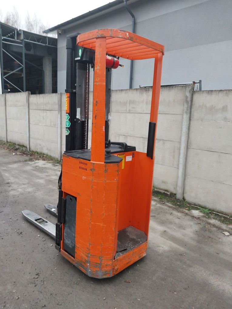 Wózek widłowy elektryczny Rocla Palecia windak masztowy triplex wysoki