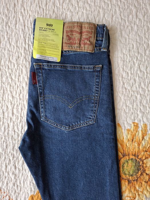 Levis 519 skinny