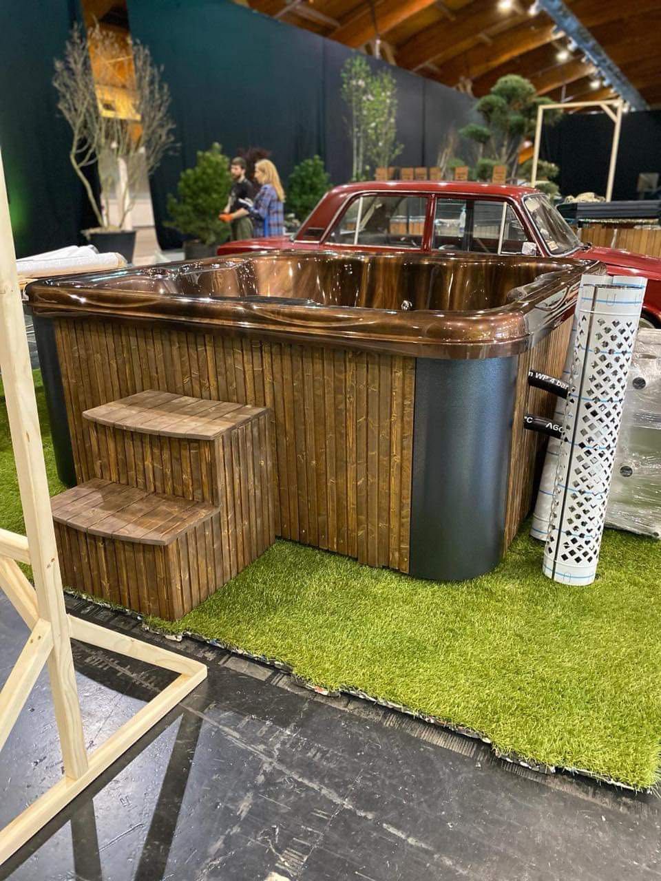 Jacuzzi zewnętrzne 2,3x2,3 Promocja 159000