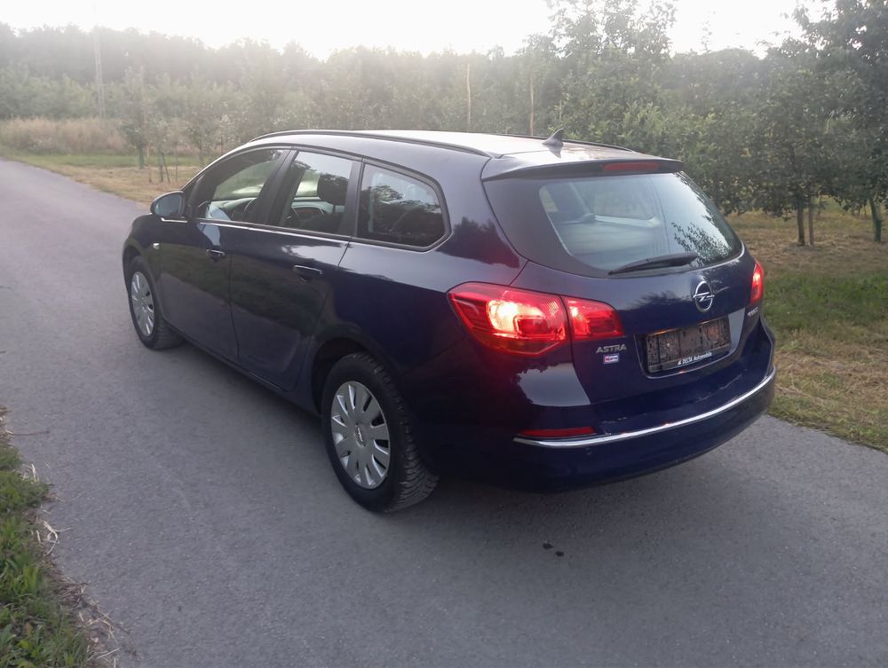 Opel Astra j 1.6 CDTI 2015 r.