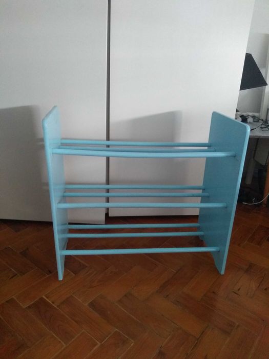 Mesa de cabeceira+cabideiro+sapateira+cesto pequeno