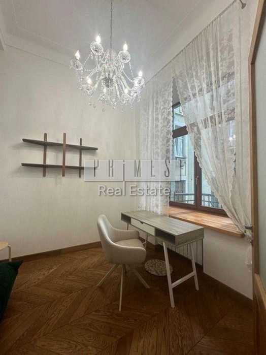 Оренда 4к квартири, вул. Антоновича, Царський будинок