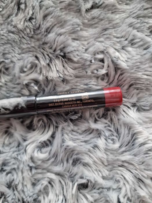 Kredka do ust i policzków Intense Matte Pencil Sweet Cheeks Nudestix
