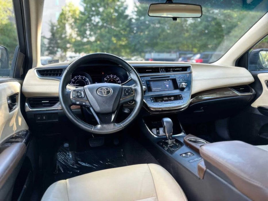 Toyota Avalon XLE Premium      2015