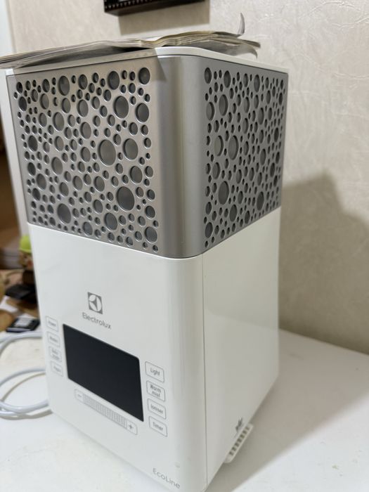 Увлажнитель воздуха Electrolux