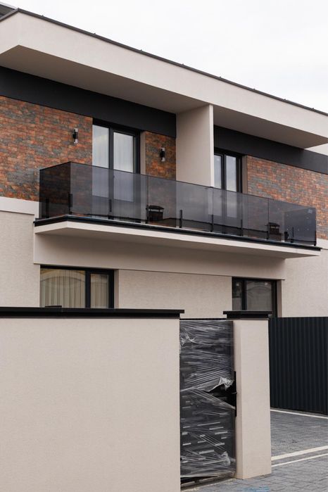 Продаж таунхауса у котеджному містечку New Village.