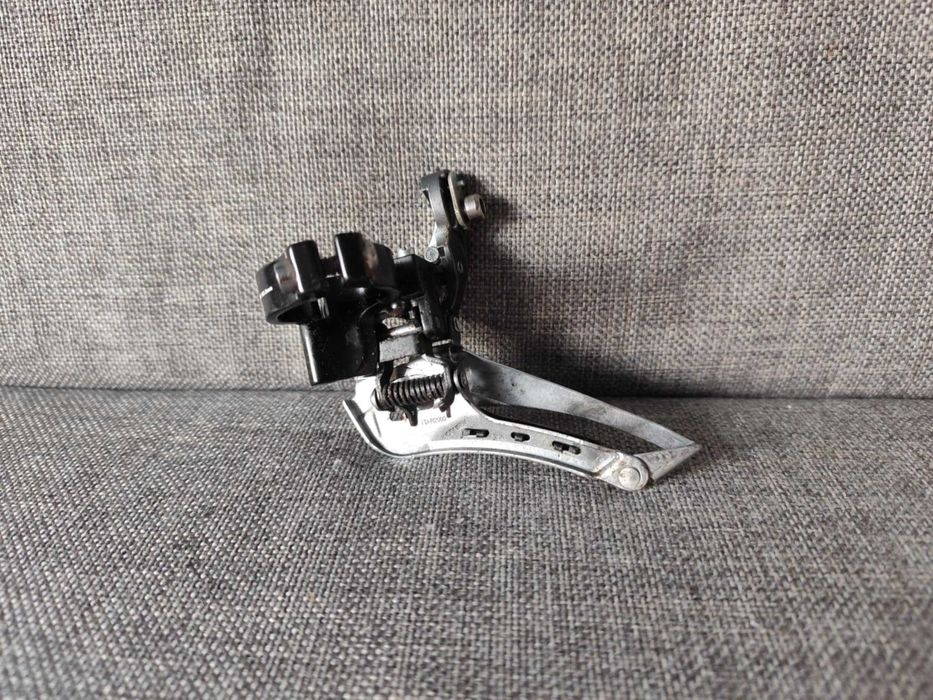 Przerzutka przednia SHIMANO Claris FD-R2000 + Obejma GRATIS
