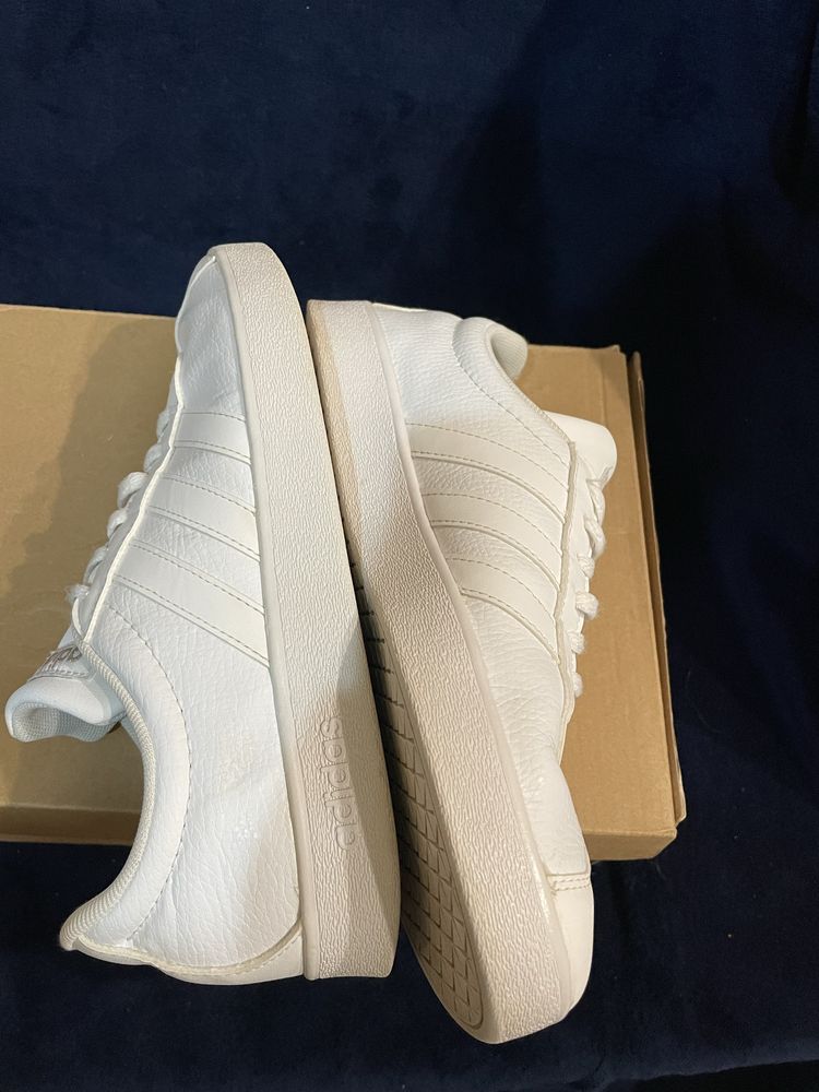 Adidas VL Court 40(250) оригінал