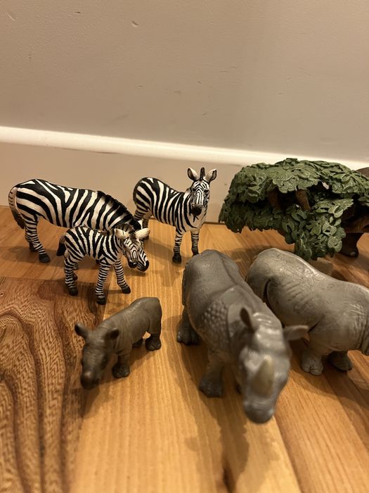 Schleich zestaw z drzewem