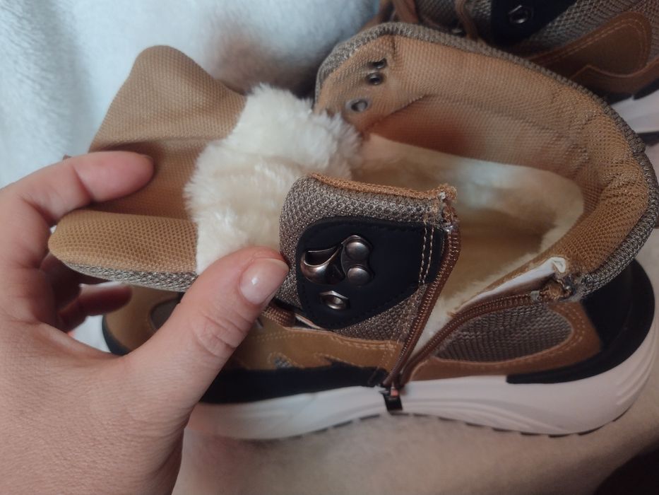 38,5р./24,5см. Зимові кросівки- термо черевики на хутрі для хлопчика