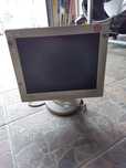 Monitor vintage a funcionar