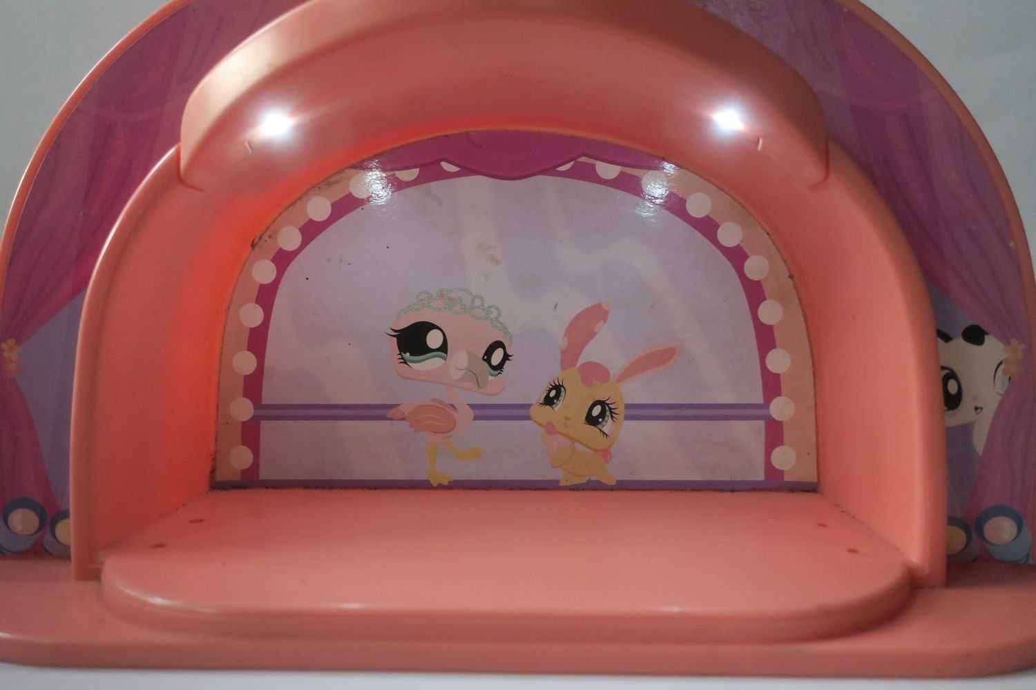 Podświetlana scena dla figurek Littlest Pet Shop LPS Hasbro