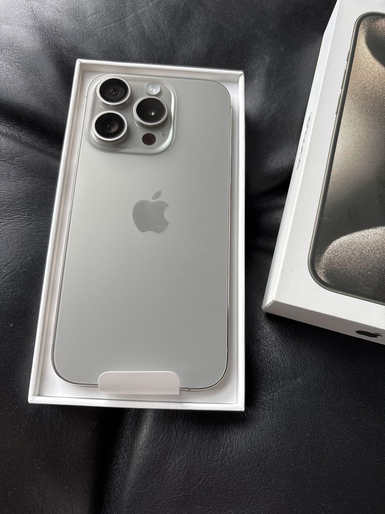 Nowy Iphone 15 pro 256gb