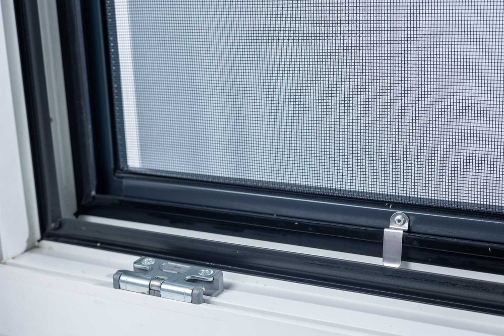 Moskitiera okienna do okna Moskitiery siatka na owady komary muchy