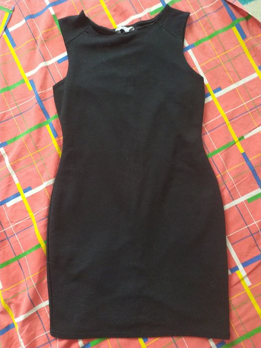 сукня чорна , б./у.