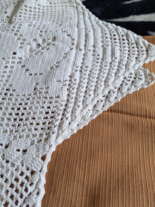Toalha de renda em crochet feita à mão
