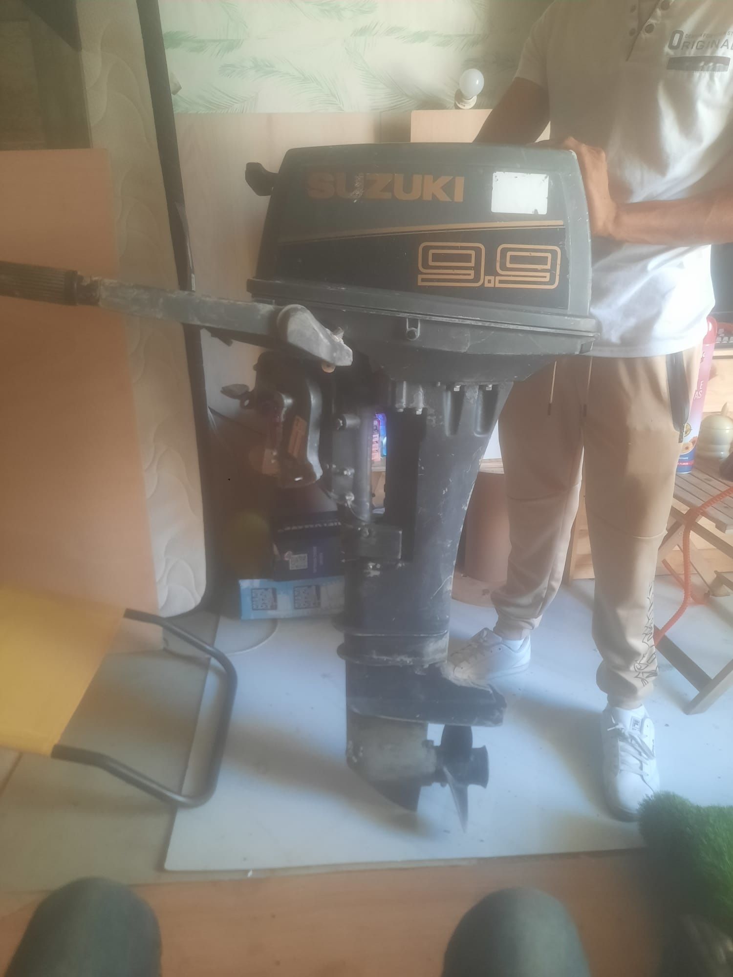 Vendo motor 9.9 em bom estado
