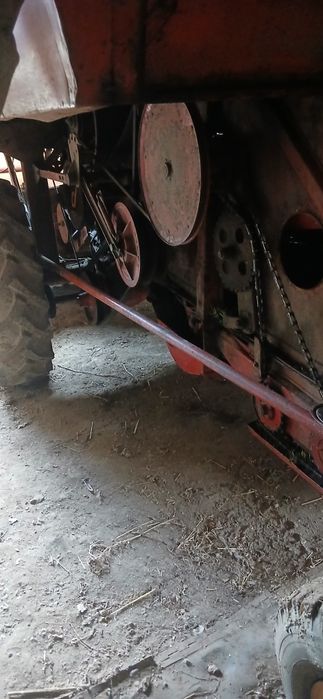 Моісей Фергюсон 187