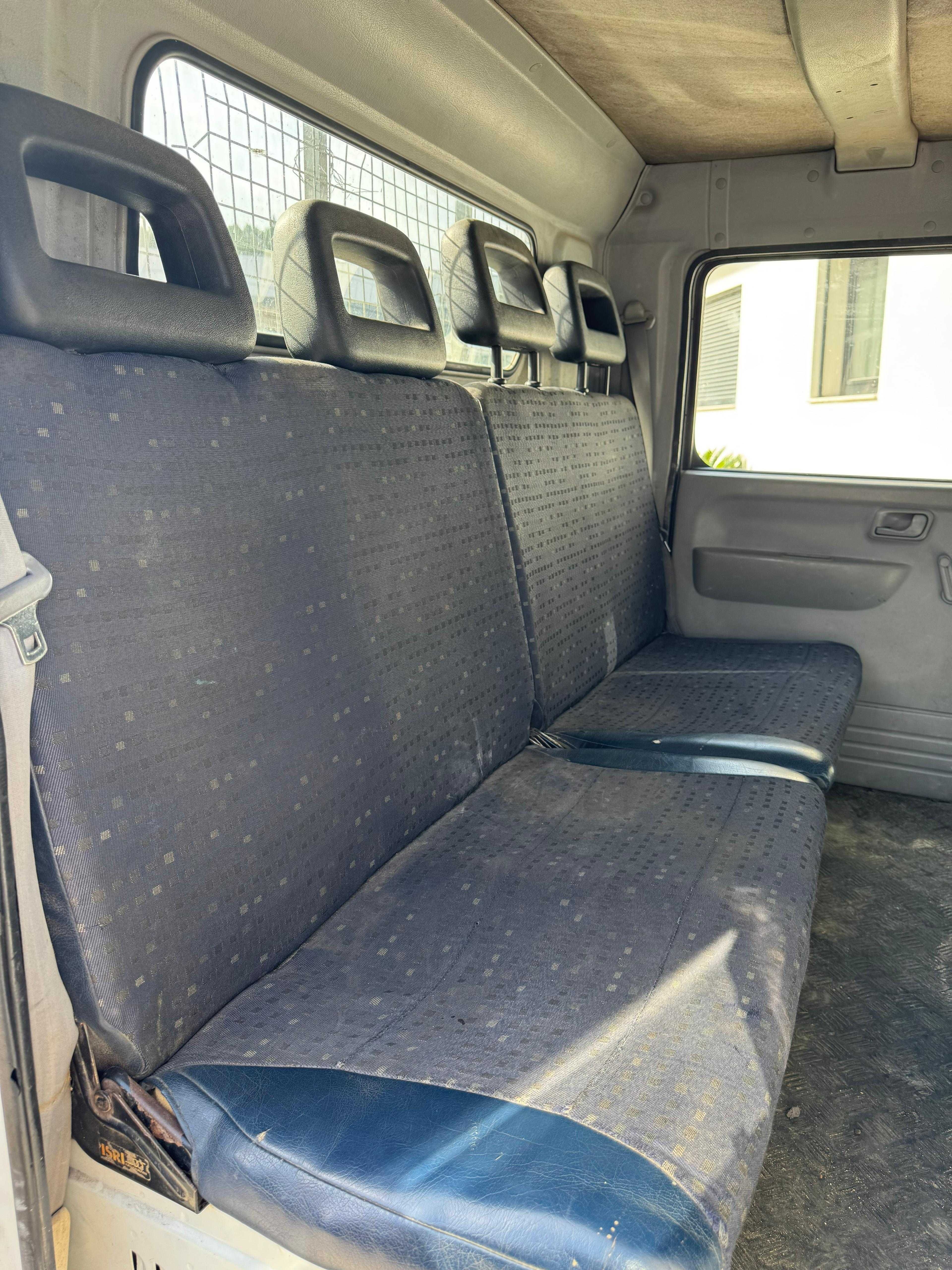 Mitsubishi Canter 3C13D 3000 7 lugares