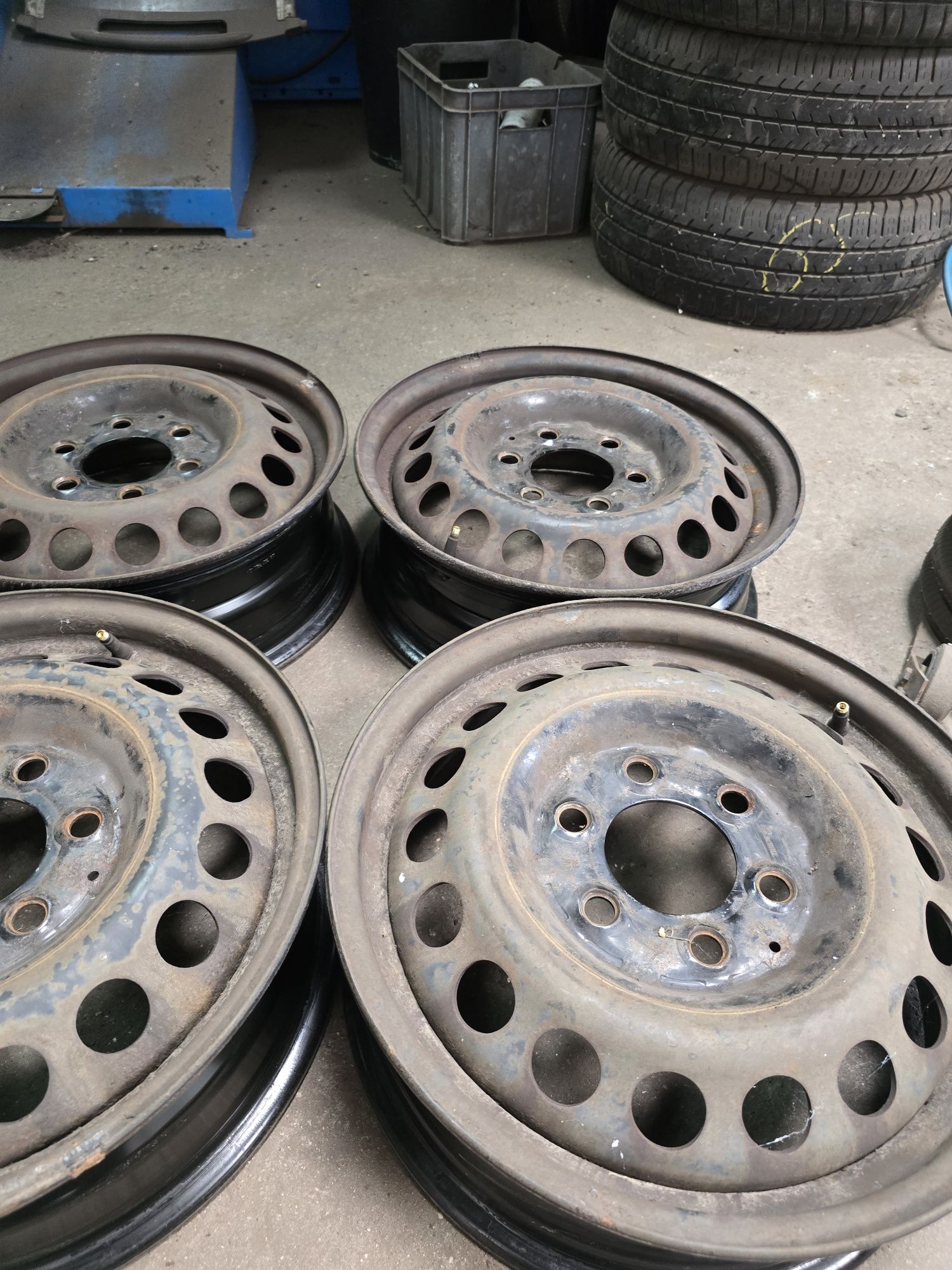 Felgi stalowe 16 cali Mercedes Sprinter ET 51 4szt