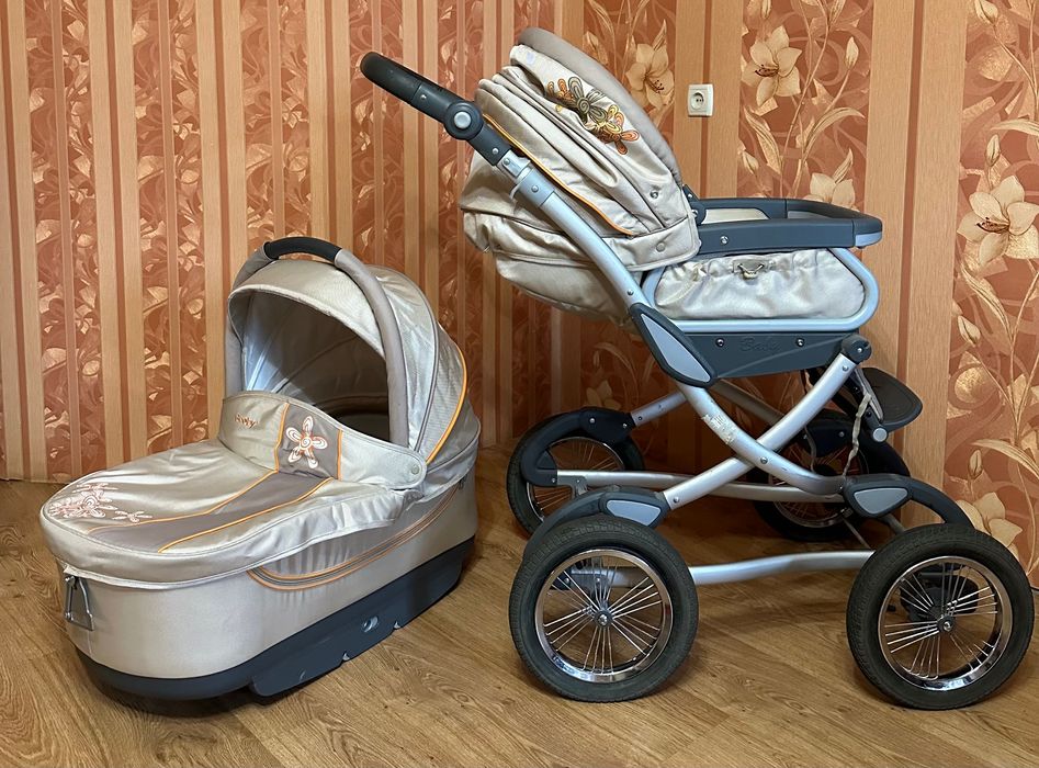 Універсальна коляска Geoby 2 в 1 в хорошому стані!