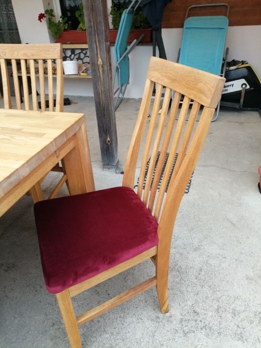 Stół dębowy + 8 krzeseł