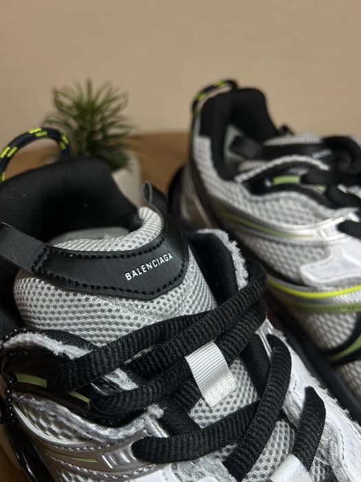 Кросівки Balenciaga Runner2, 43  multicolour