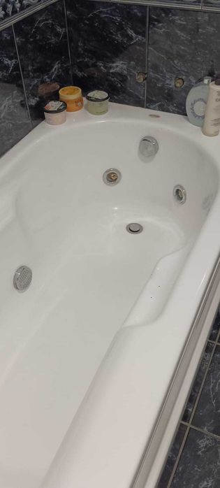 Banheira de hidromassagem