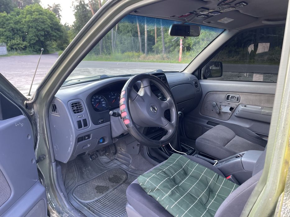 Nissan Navara D22