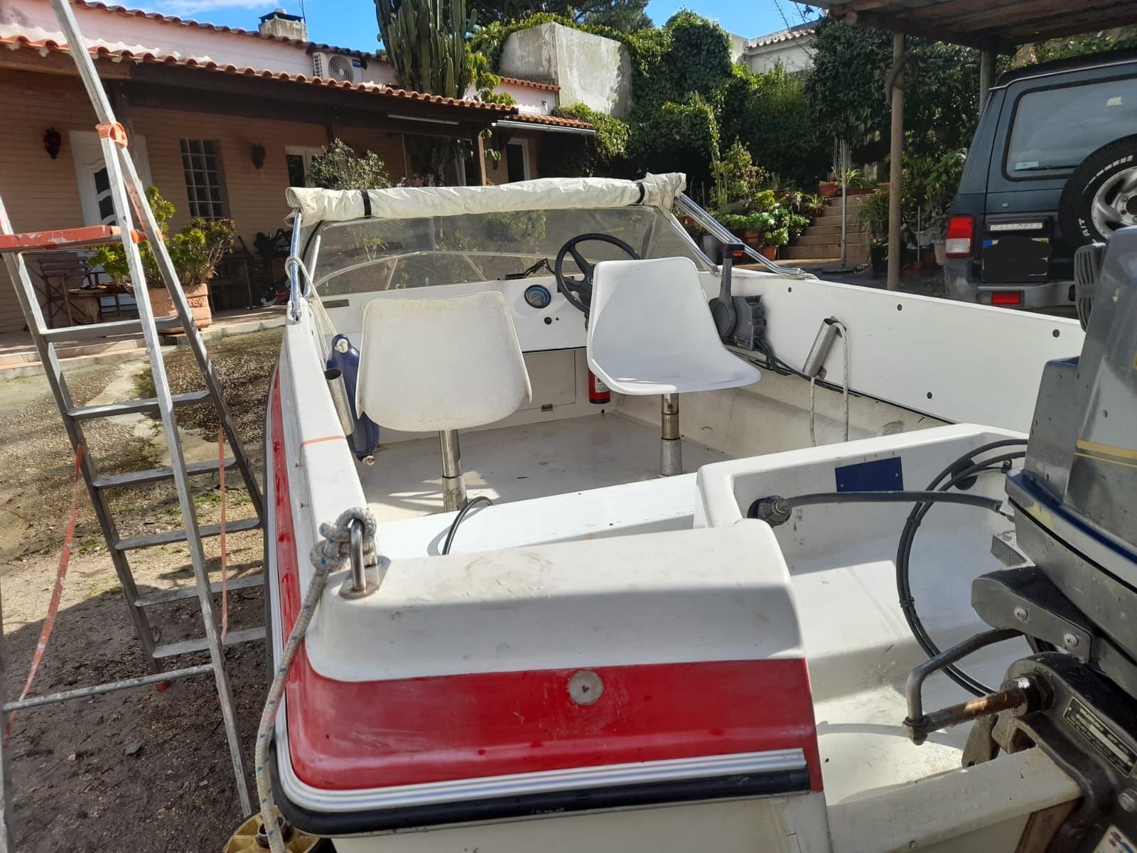 Barco de pesca e recreio para venda