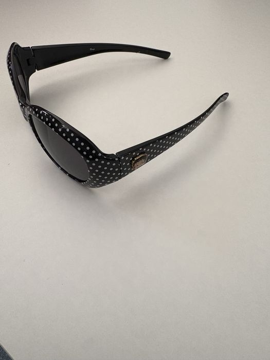 oculos de sol pretos