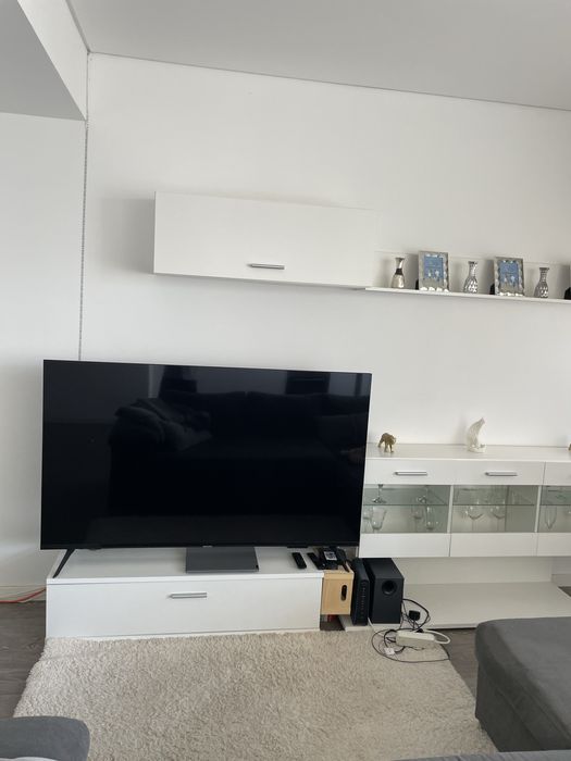 Sofá cama,Mesa extensivel6cadeira,estante