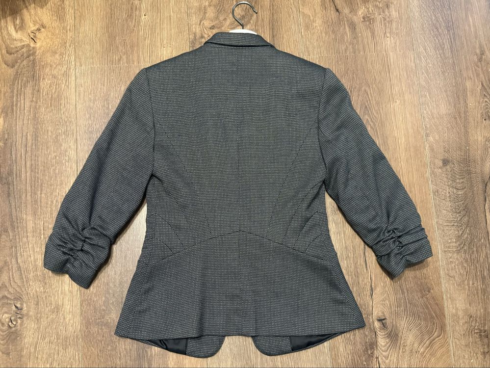 Elegancki żakiet damski Orsay r. M 38, taliowana marynarka rękaw 3/4