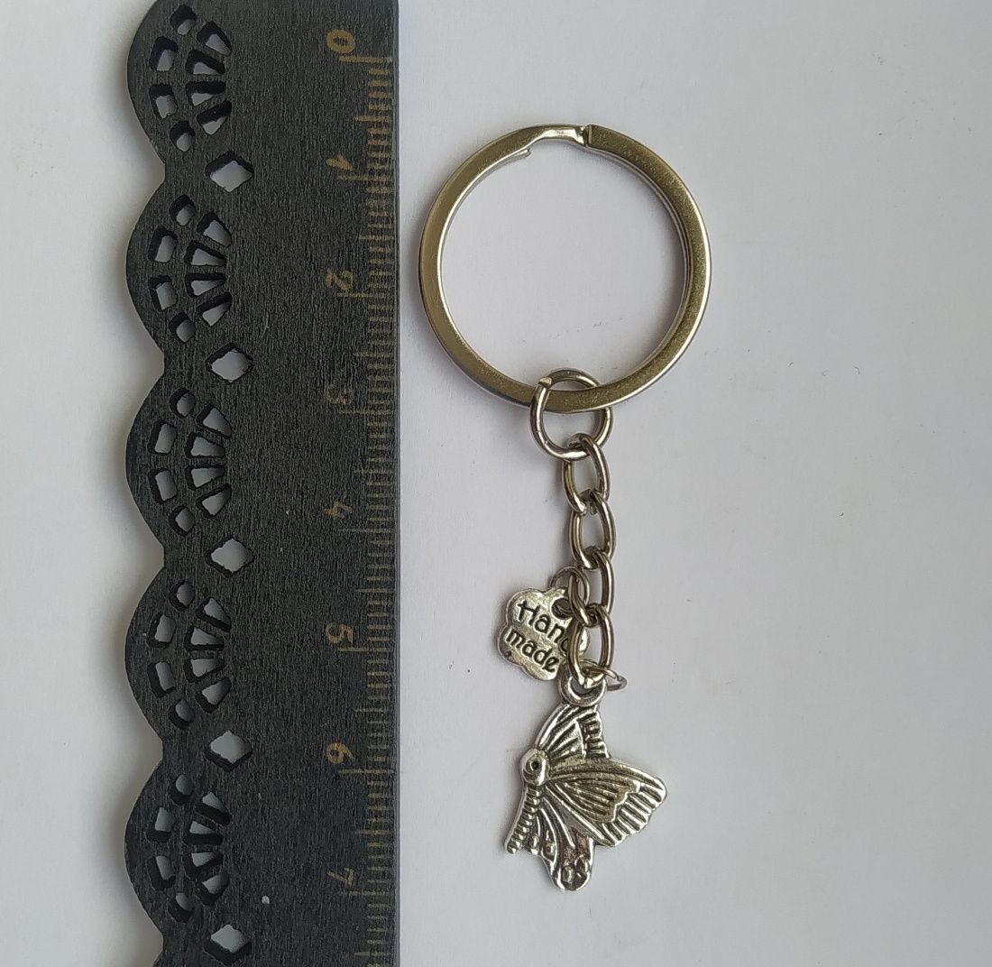 Brelok handmade srebrzysty
