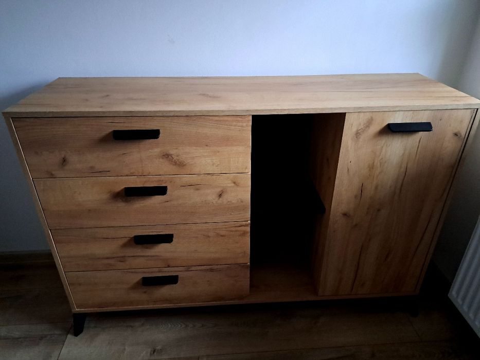 Sprzedam komodę stan bardzo dobry