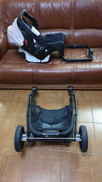 Carrinho de bébé da marca Graco