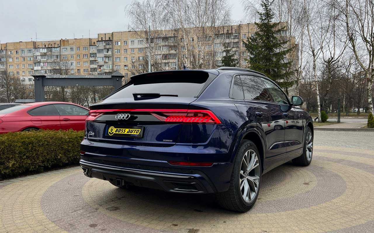 Audi Q8 2020 року