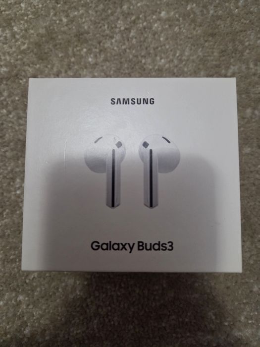 Продам  навушники SAMSUNG Galaxy Buds3 зовсім нові