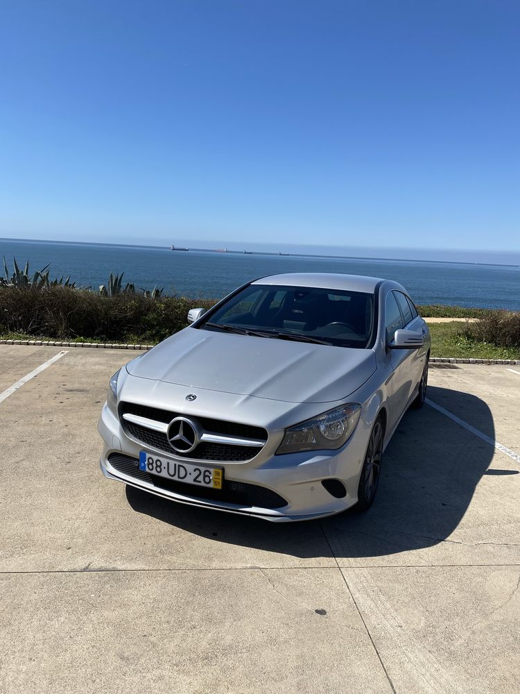 Mercedes Benz CLA 180d Shooting Brake Urban