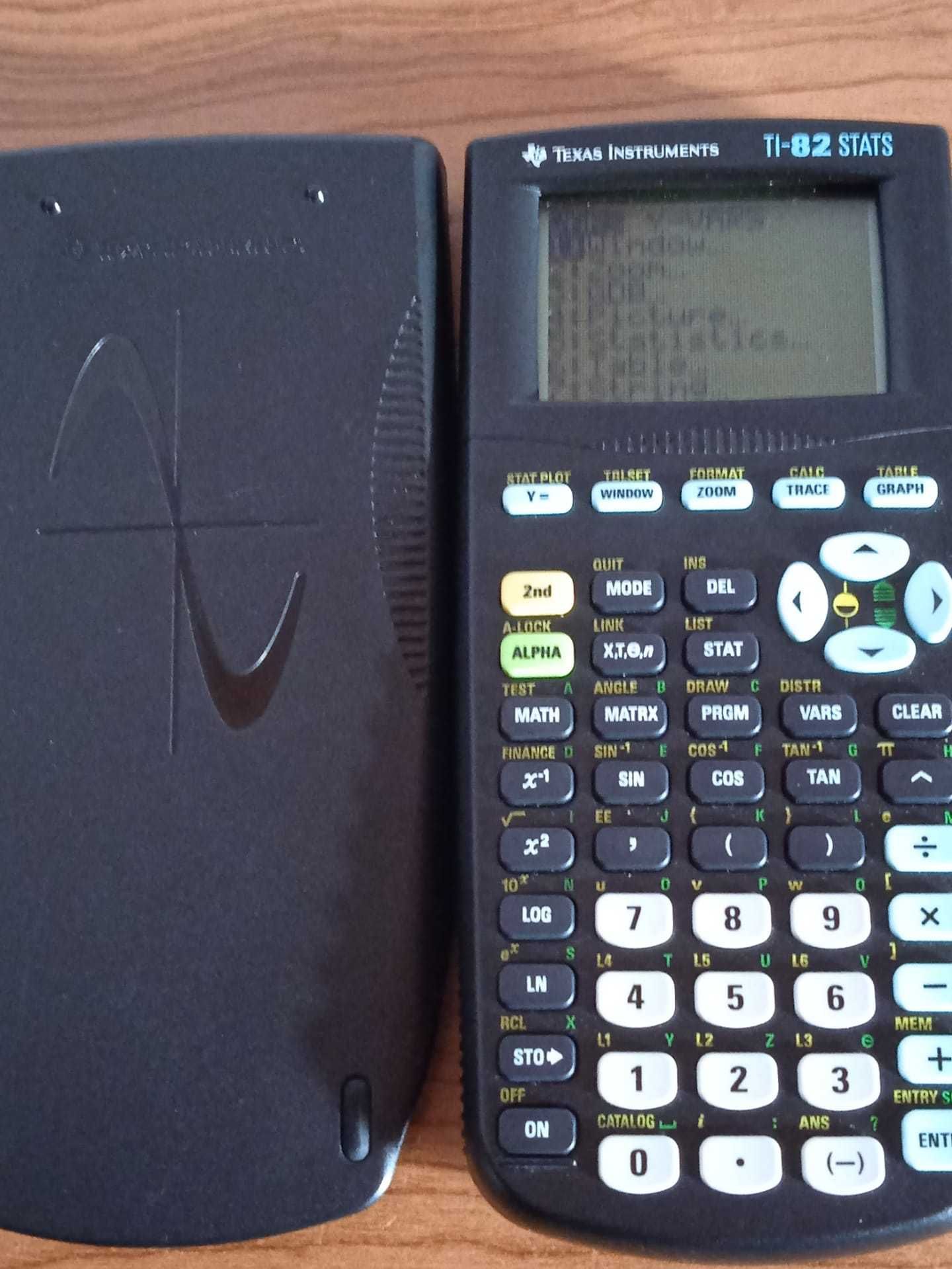 Calculadora Gráfica TEXAS TI-82 STAT