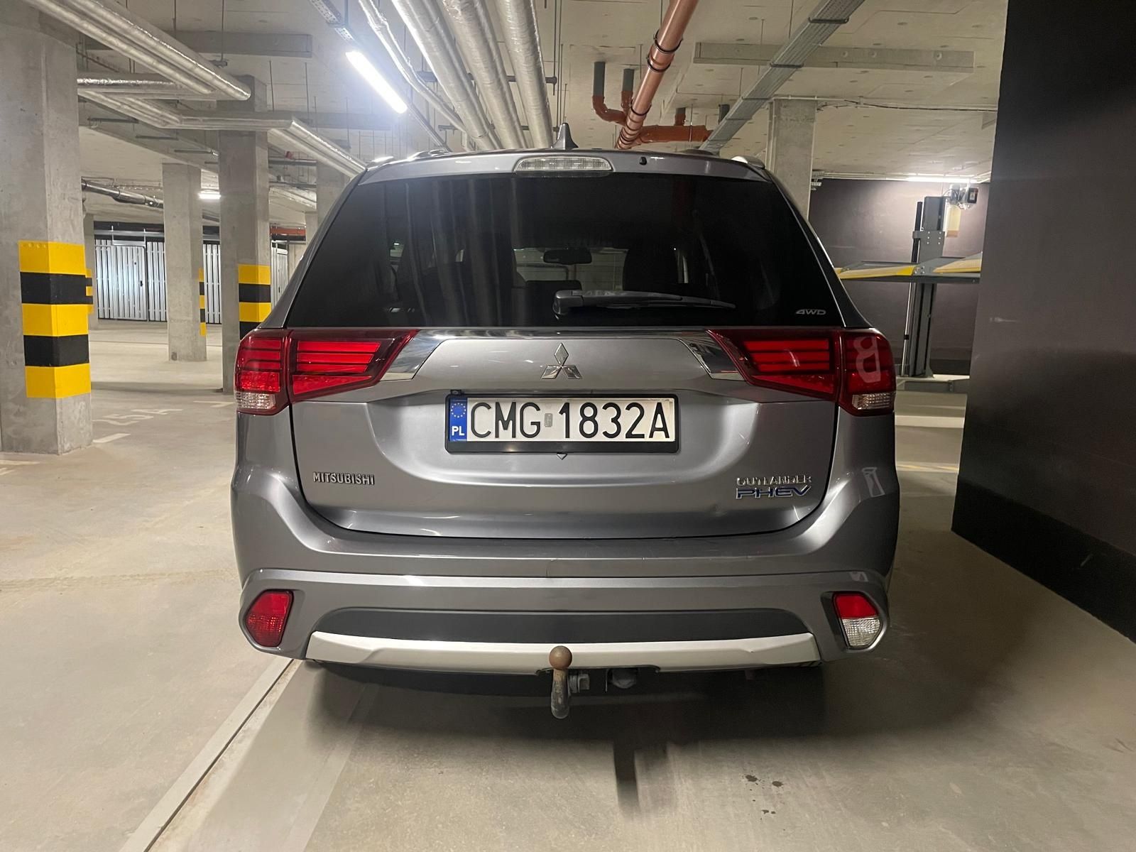 Mitsubishi Outlander 2.0 PHEV 203 KM 4WD