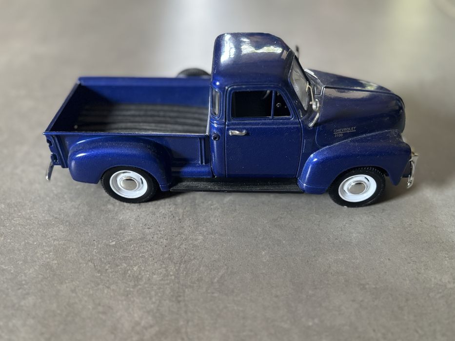 Model Welly skala 1/24 Chevrolet Pick Up 1953