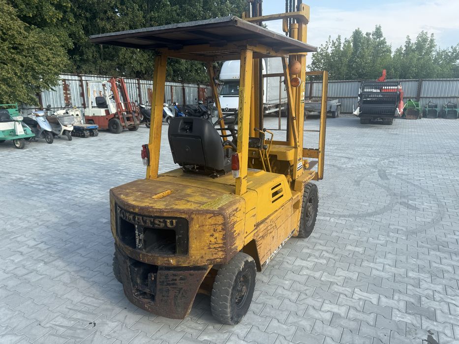 Навантажувач вилковий Komatsu FD25D - дизель