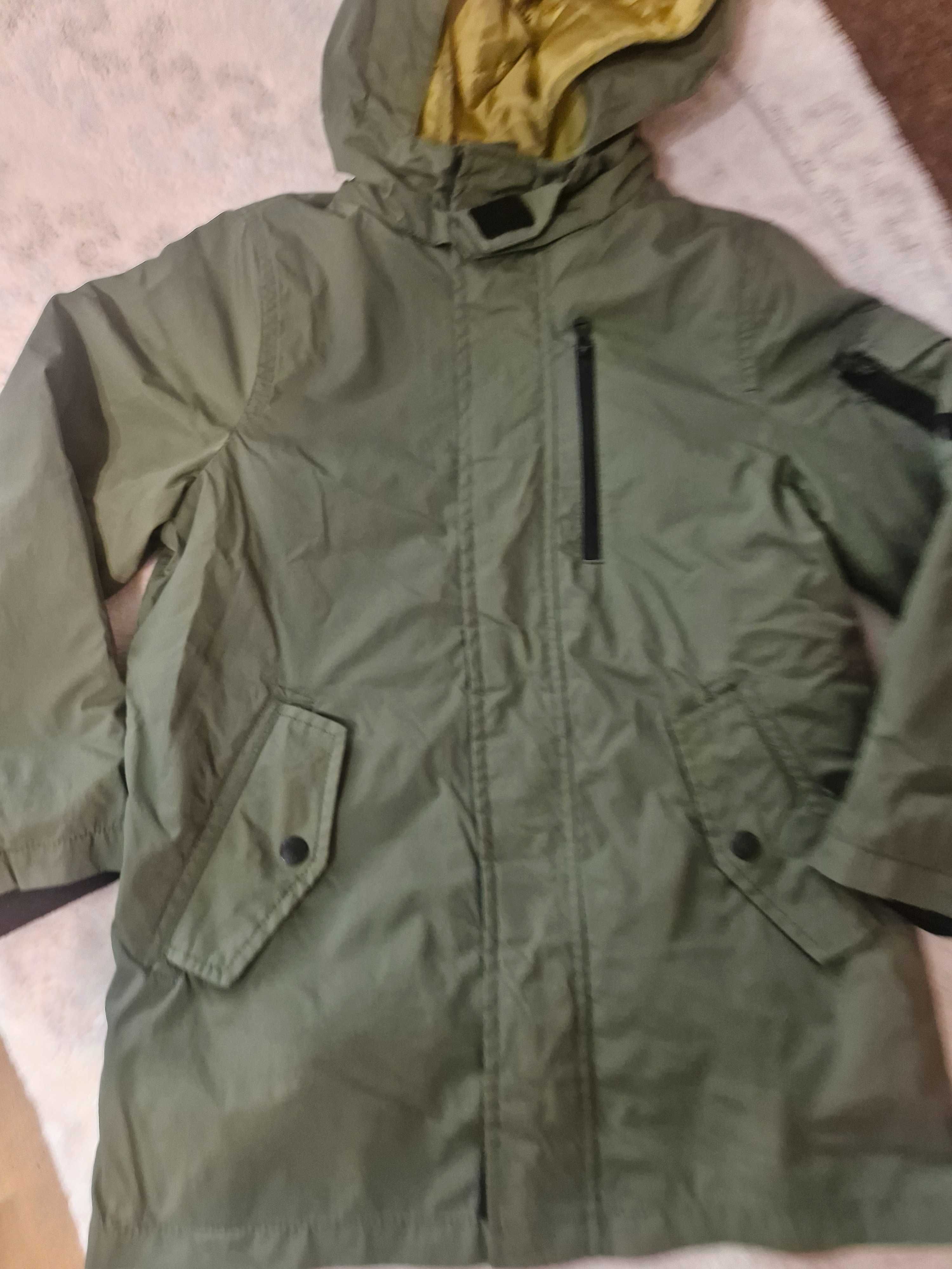 Куртка Zara 128см