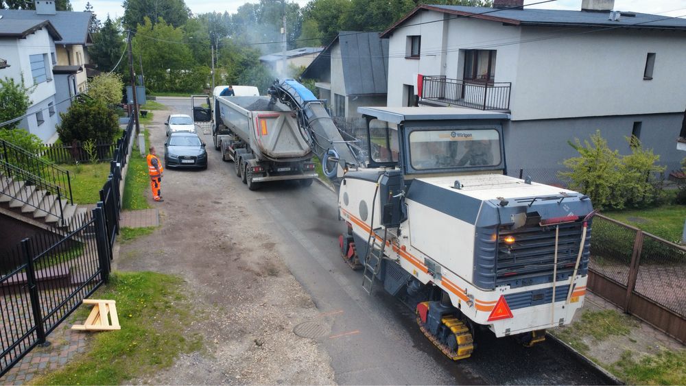 Wynajem Frezarka drogowa, frezowanie nawierzchni asfaltowych Wirtgen